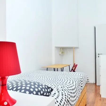 Avenue Hostel&suites Hostel *