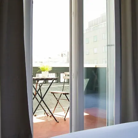 Avenue Rooms&suites *