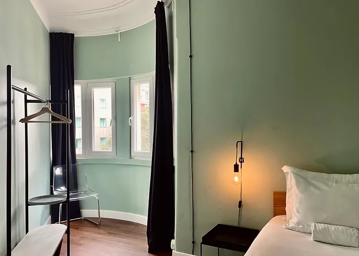 Avenue & リスボン