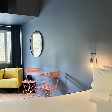 Hostel Avenue &
